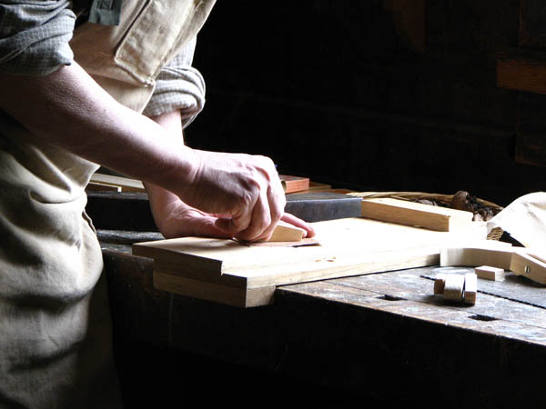 Nacemos de la influencia y formación  heredada en el sector de la <strong>carpintería de madera y ebanistería  en Calonge.</strong>